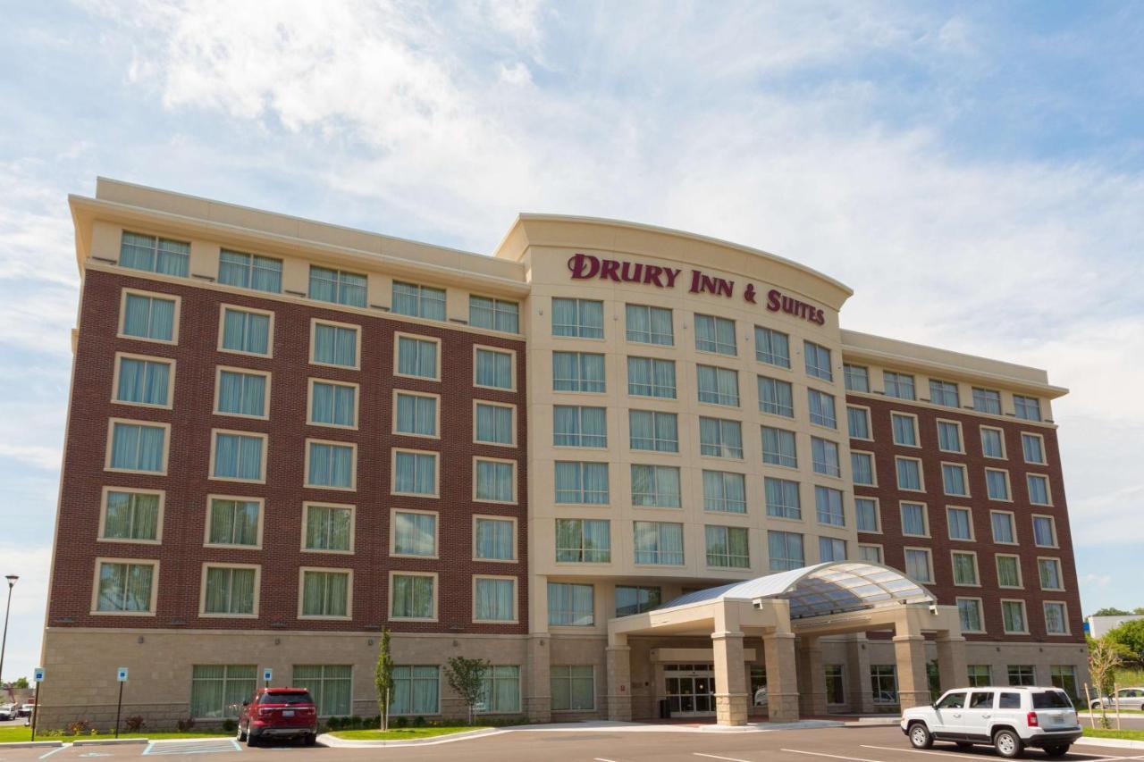 Drury Inn & Suites Grand Rapids 캐스케이드 외부 사진