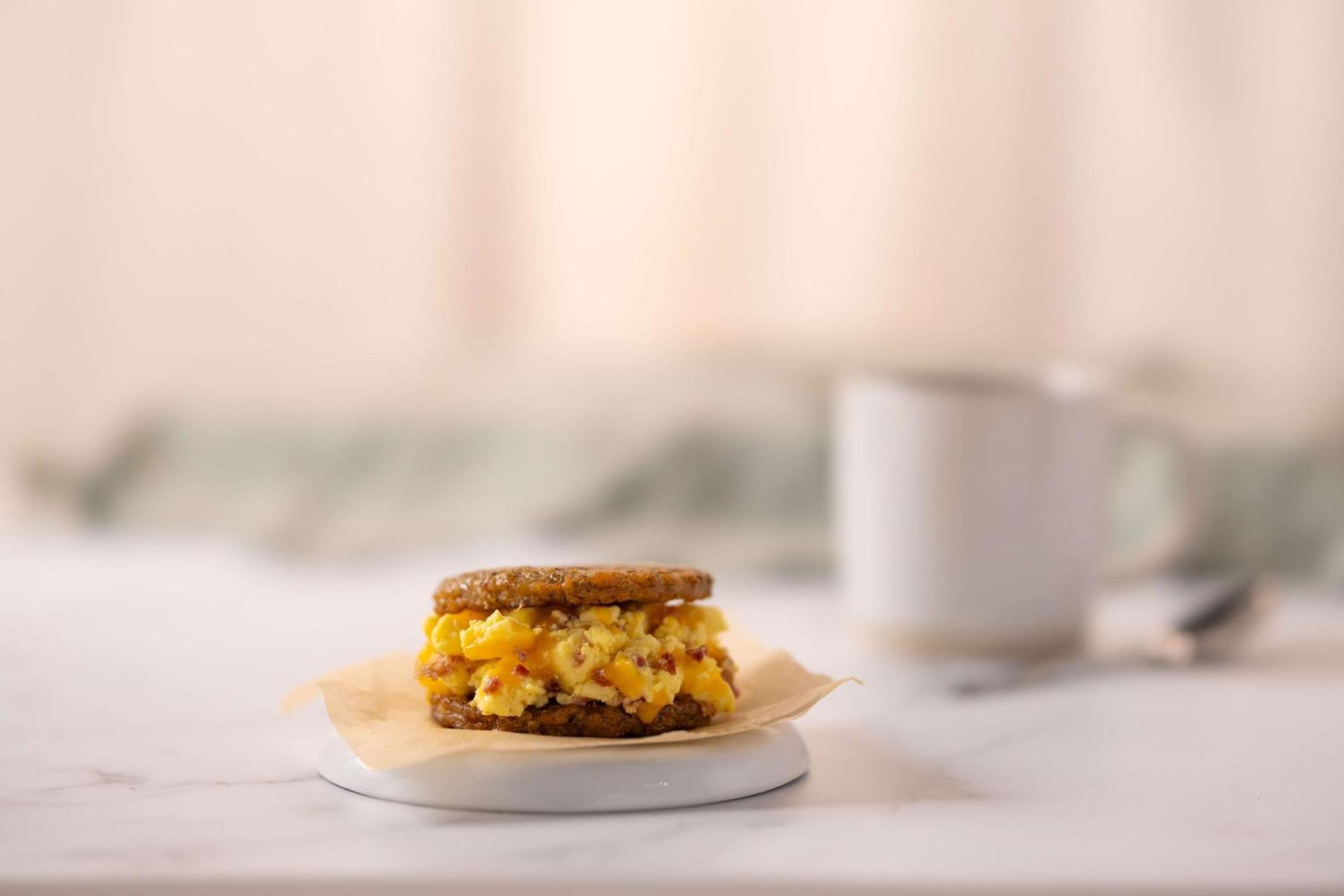 Drury Inn & Suites Grand Rapids 캐스케이드 외부 사진