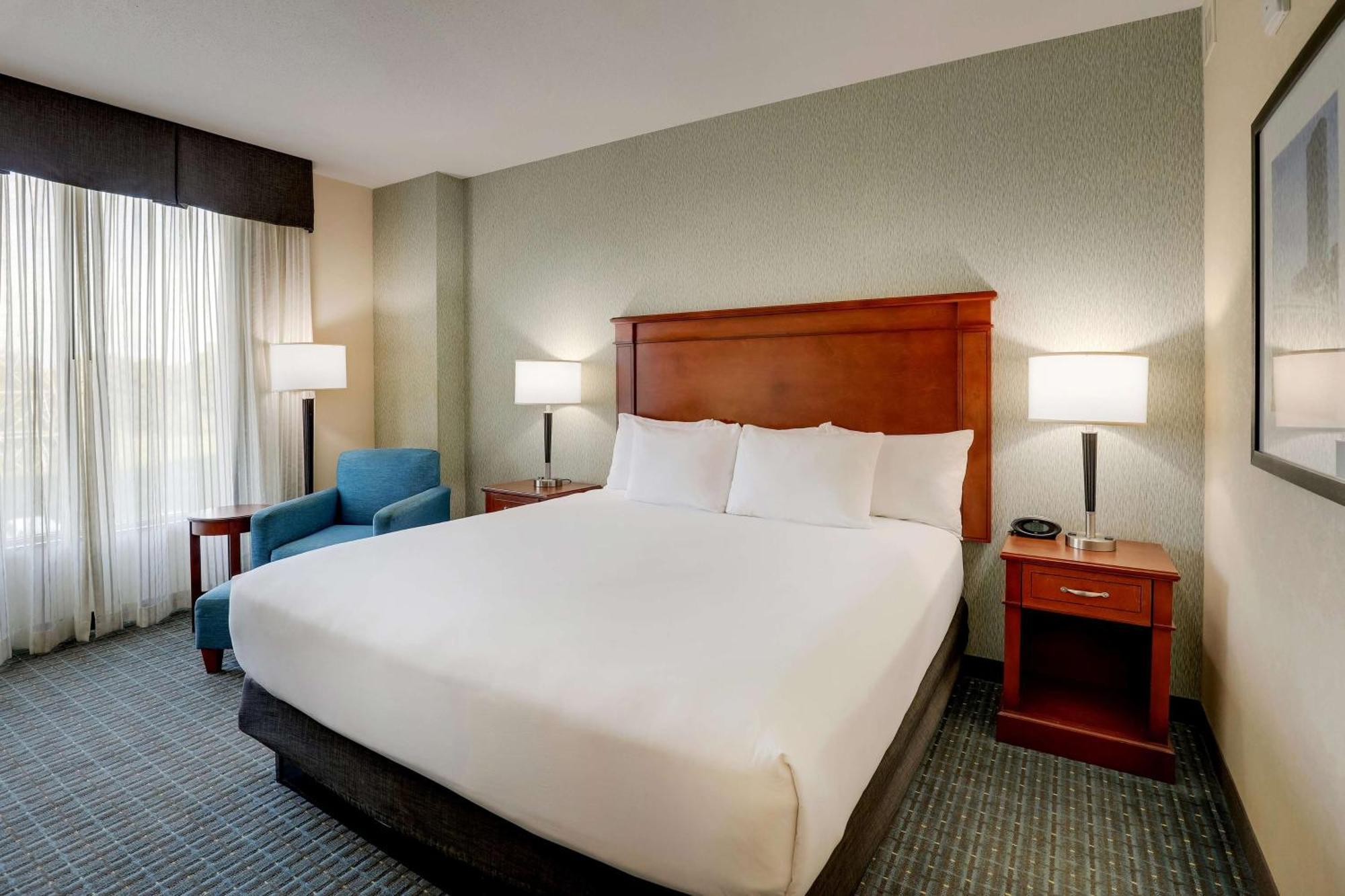 Drury Inn & Suites Grand Rapids 캐스케이드 외부 사진