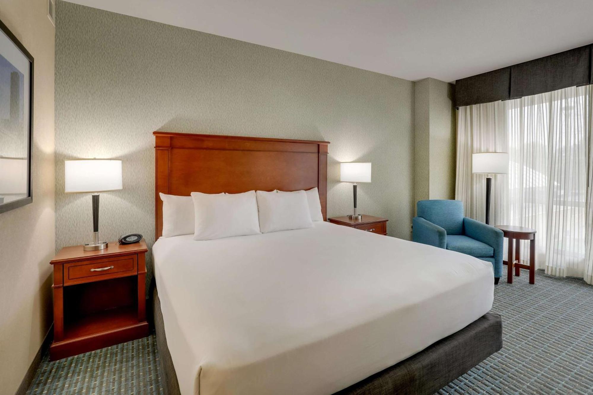 Drury Inn & Suites Grand Rapids 캐스케이드 외부 사진