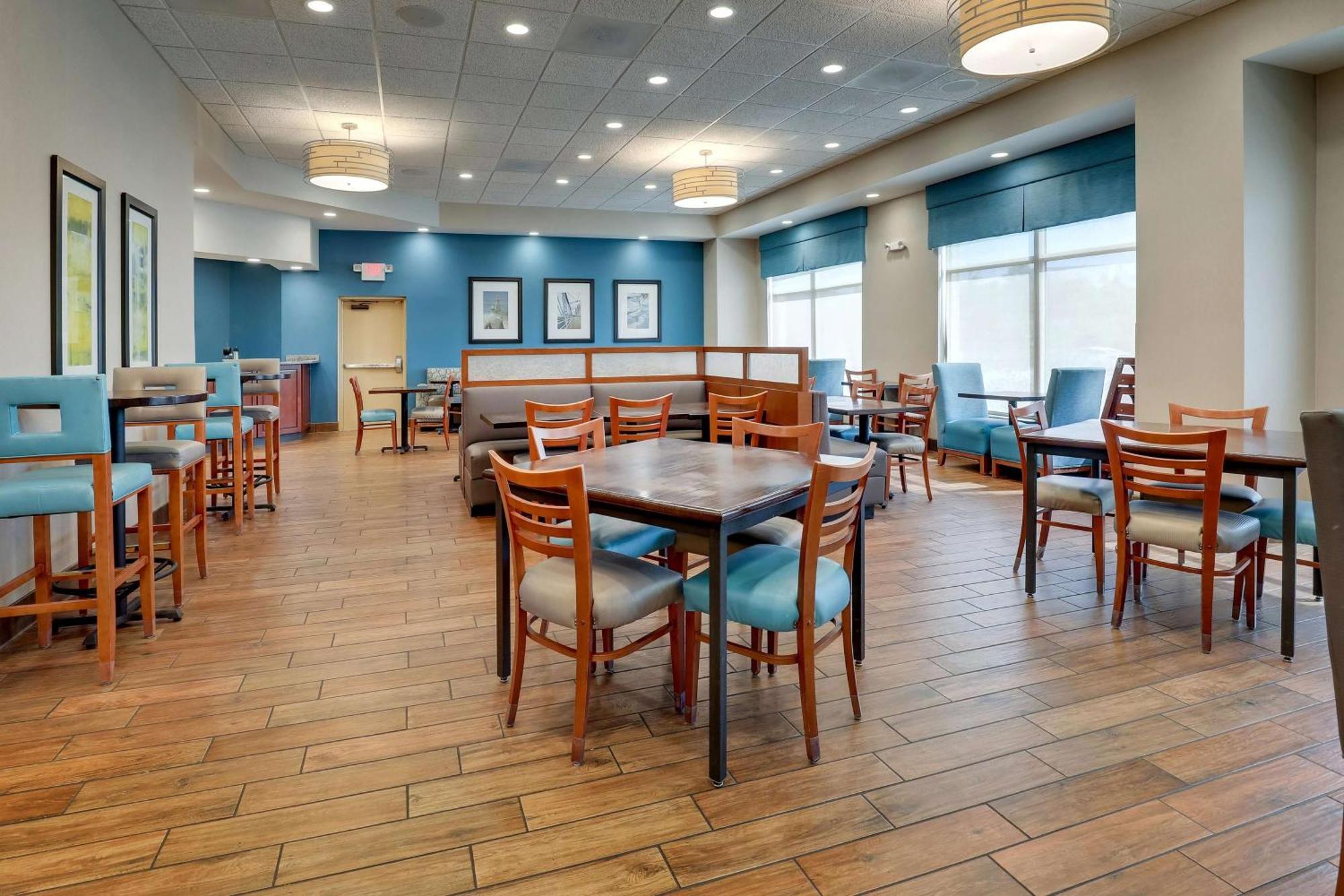 Drury Inn & Suites Grand Rapids 캐스케이드 외부 사진